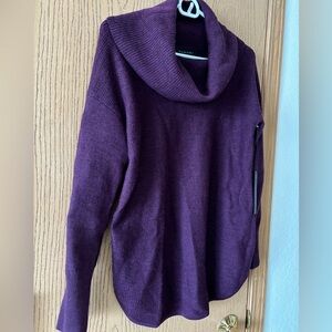 TAHARI 100% Extrafine Merino Wool Aubergine Cowl neck Sweater, size S